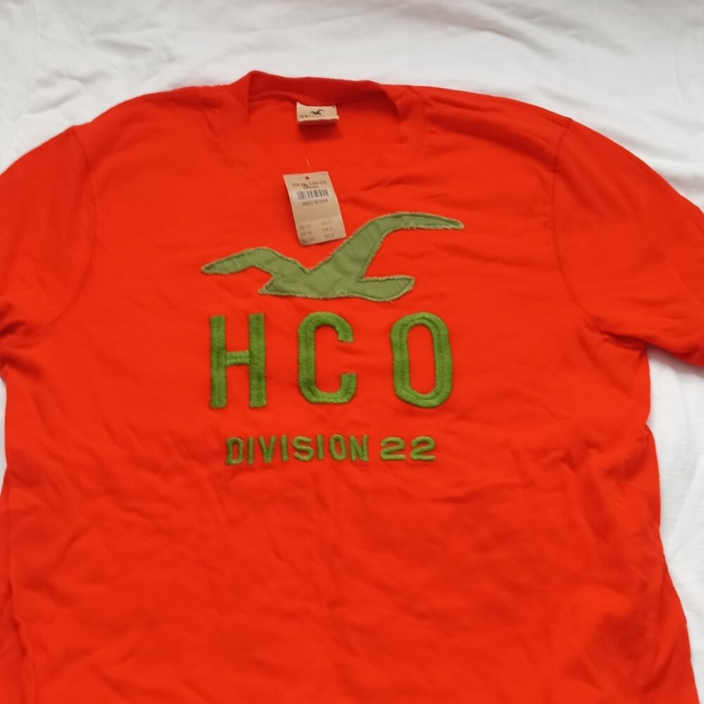 Hollister size M